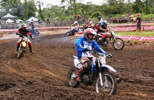 Velocross em Pimenta Bueno com 78 motos inscritas - fotos