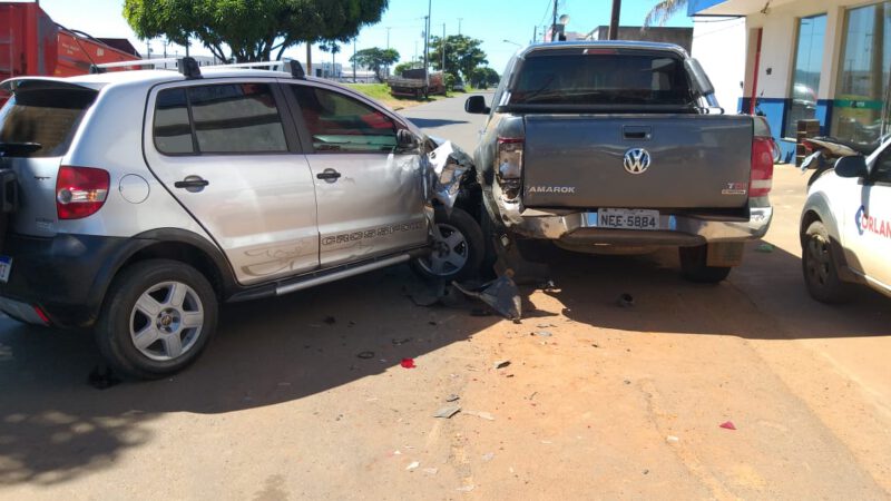 BATIDA: Motorista sofre infarto durante direção e se choca contra amarock