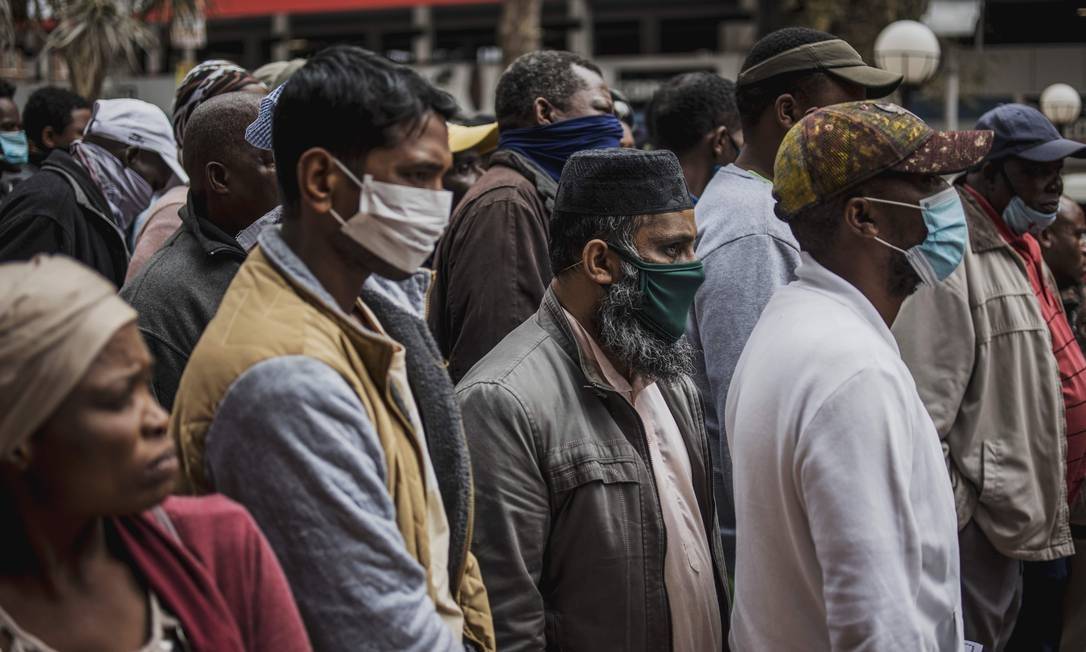 PANDEMIA DE CORONAVÍRUS: Brasil supera a marca dos 2 mil mortos pelo covid-19, com 217 novos óbitos