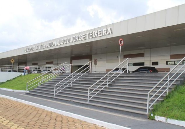 NEBULOSO: Fumaça fecha aeroporto em PVH e desvia voos nesta quinta-feira