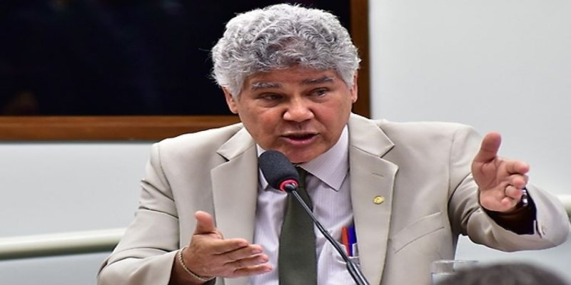 DISCRIÇÃO E MODERAÇÃO: Deputado cria projeto do Código de Conduta para ministros do STF