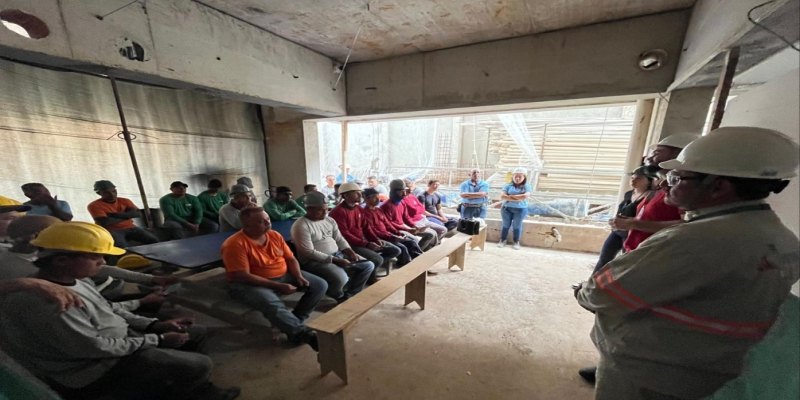 CAPACITAÇÃO: Energisa leva orientações de segurança a trabalhadores da construção civil