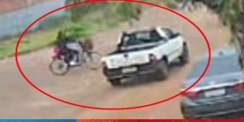 MOTORISTA FUGIU: Câmeras registram atropelamento de adolescente e criança
