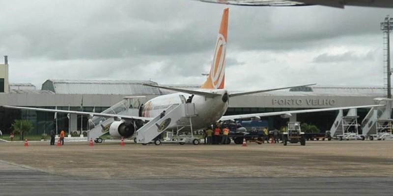 VIAGEM TRANQUILA: Campanha alerta passageiros sobre atos de indisciplina em voos e aeroportos